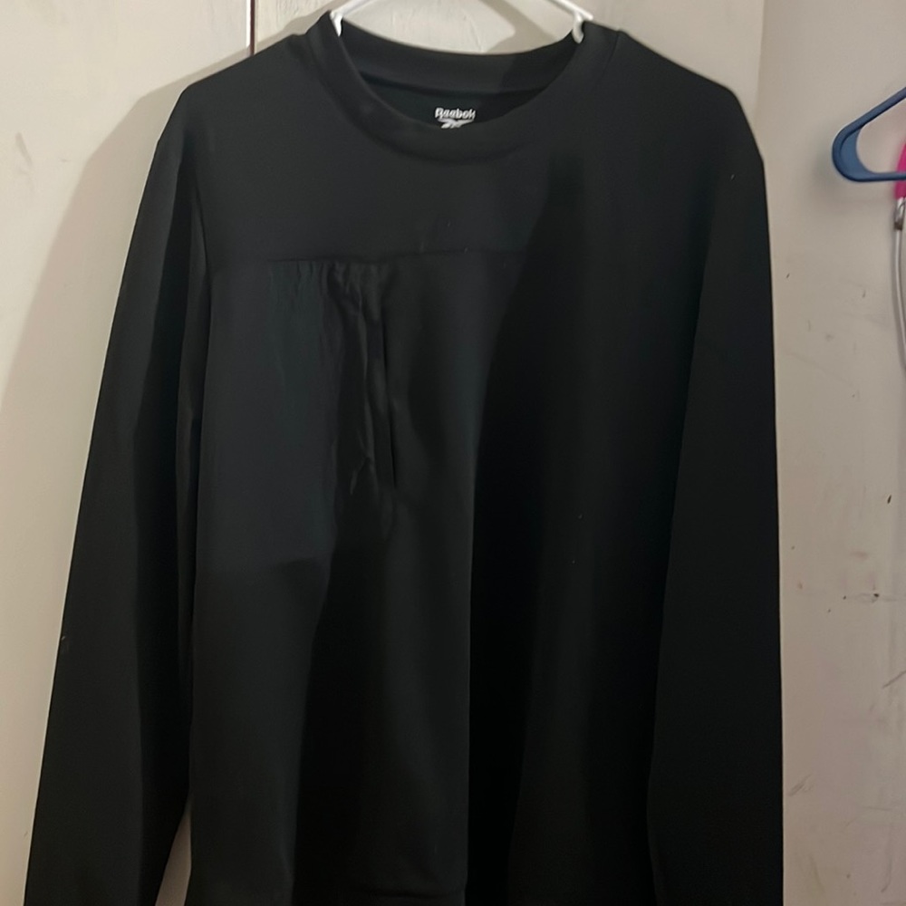 Reebok Crewneck with Zipper Pocket